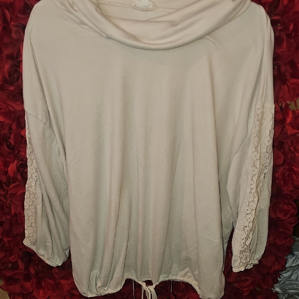 Como Blu Cream Cowl Neck Top With Lace Sleeves Size 2X